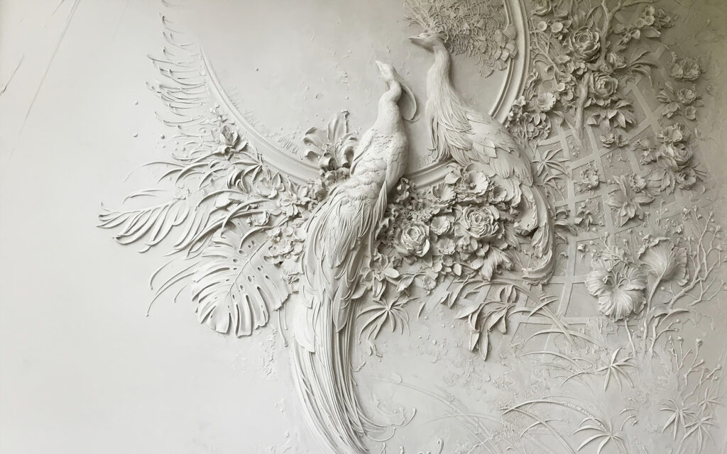 Pavo real entre ornamentos — diseño completo
