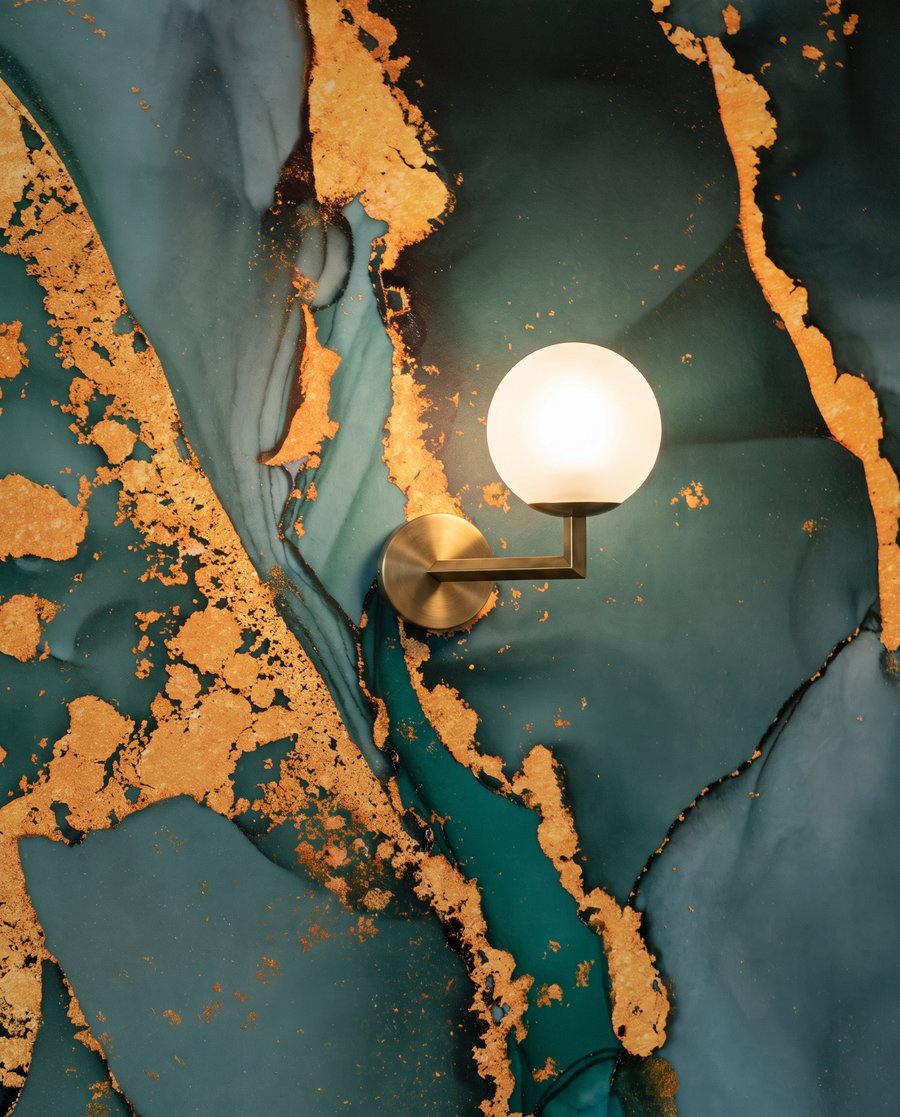 Grieta dorada en verde — detalle