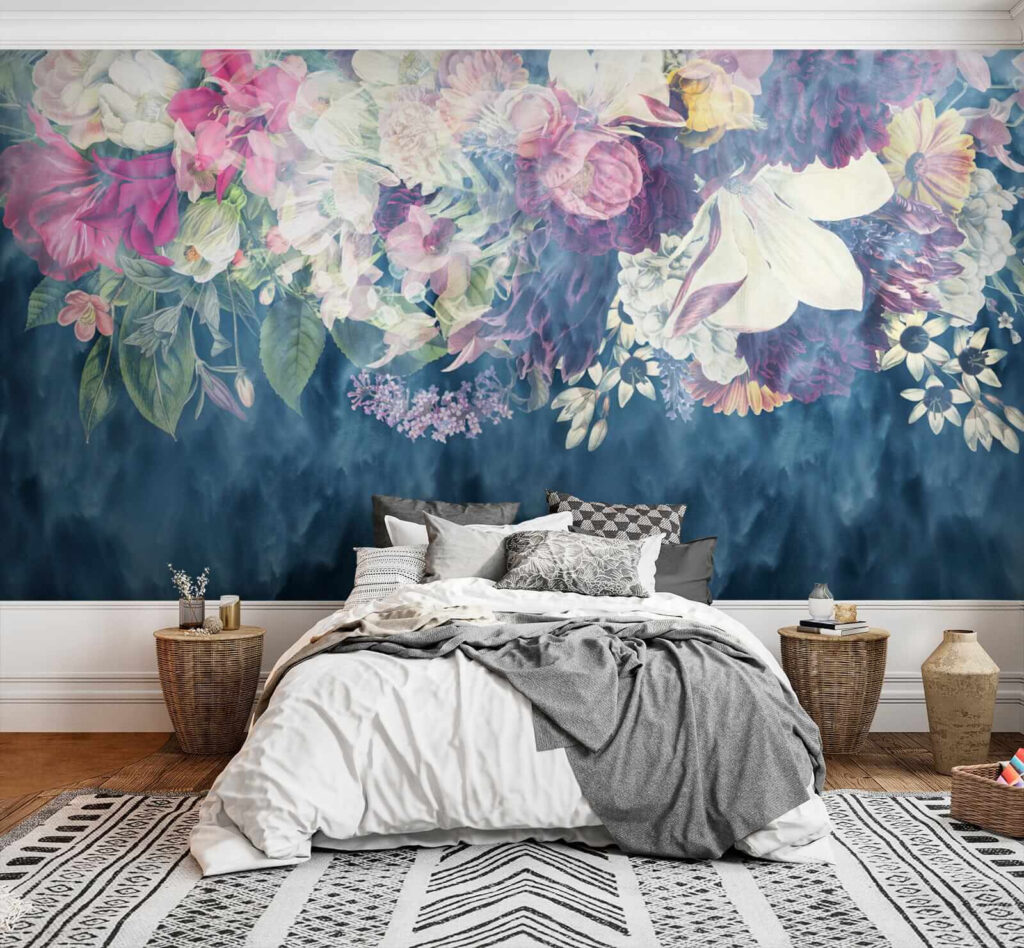 Flores sobre azul profundo — interior 2