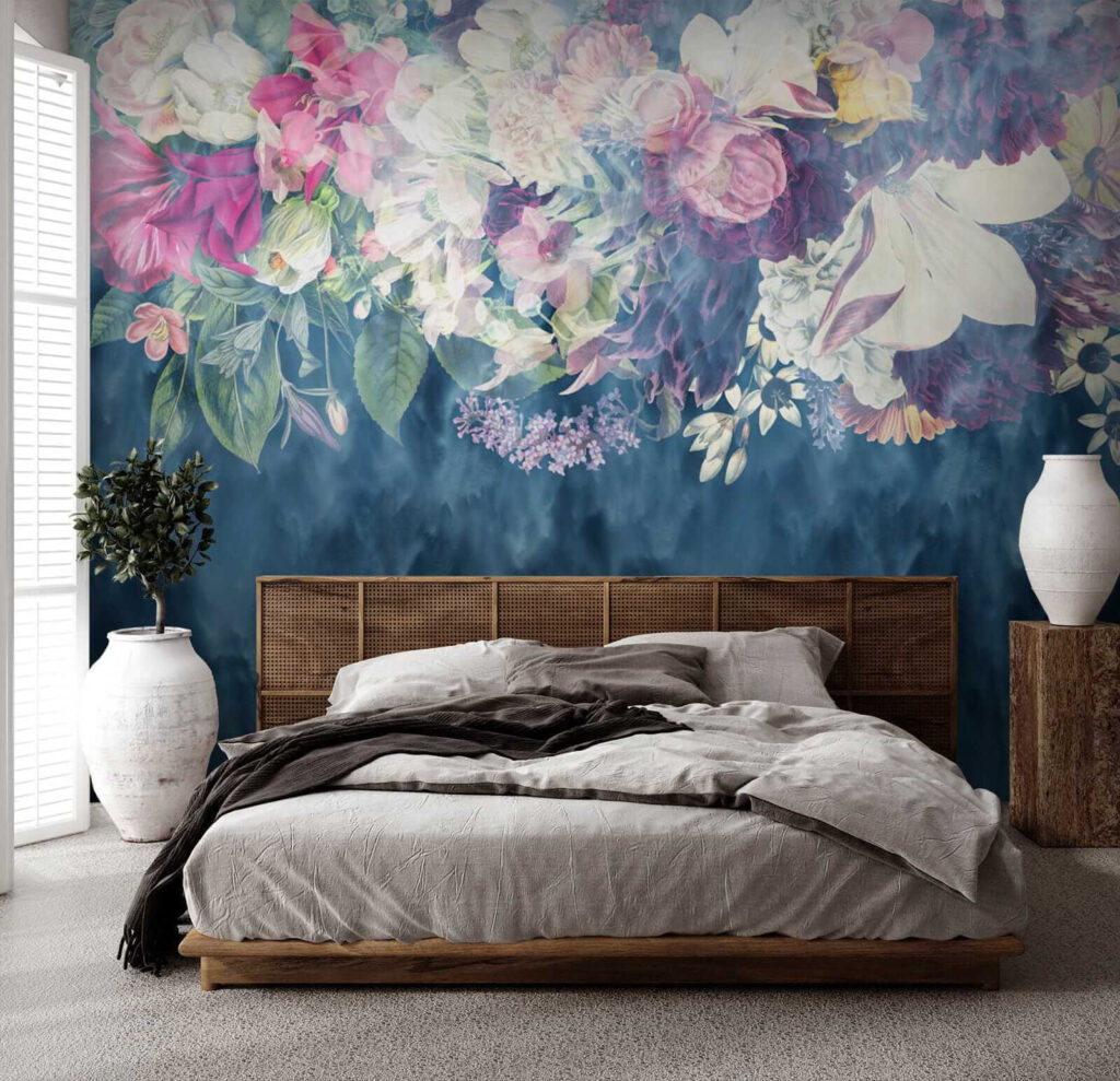 Flores sobre azul profundo — interior 3