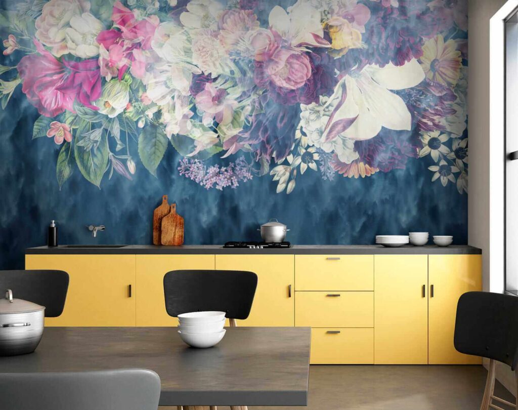 Flores sobre azul profundo — interior 8