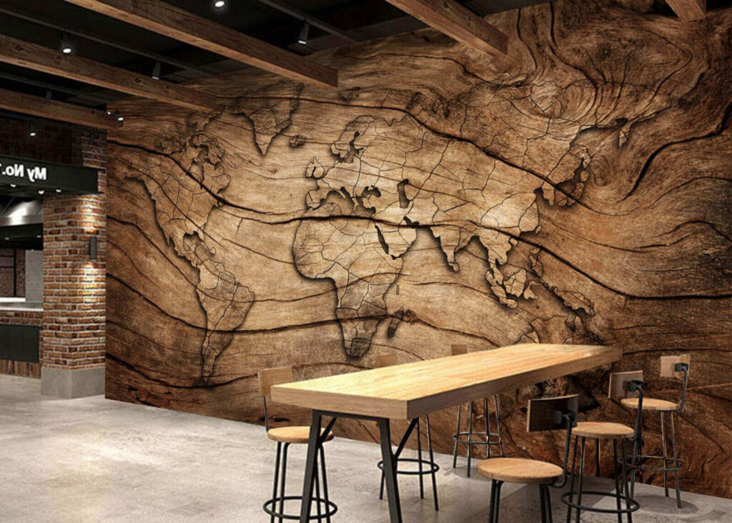 Mapa mundi entre vetas en un interior