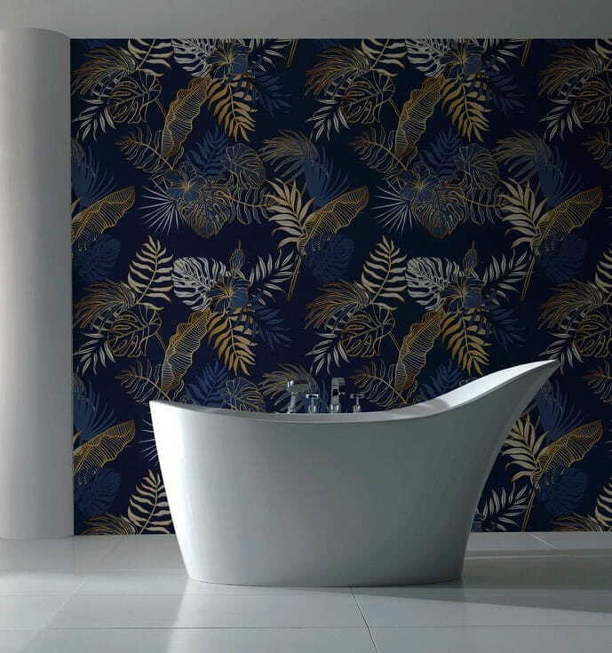 Ramitas tropicales en azul en un interior