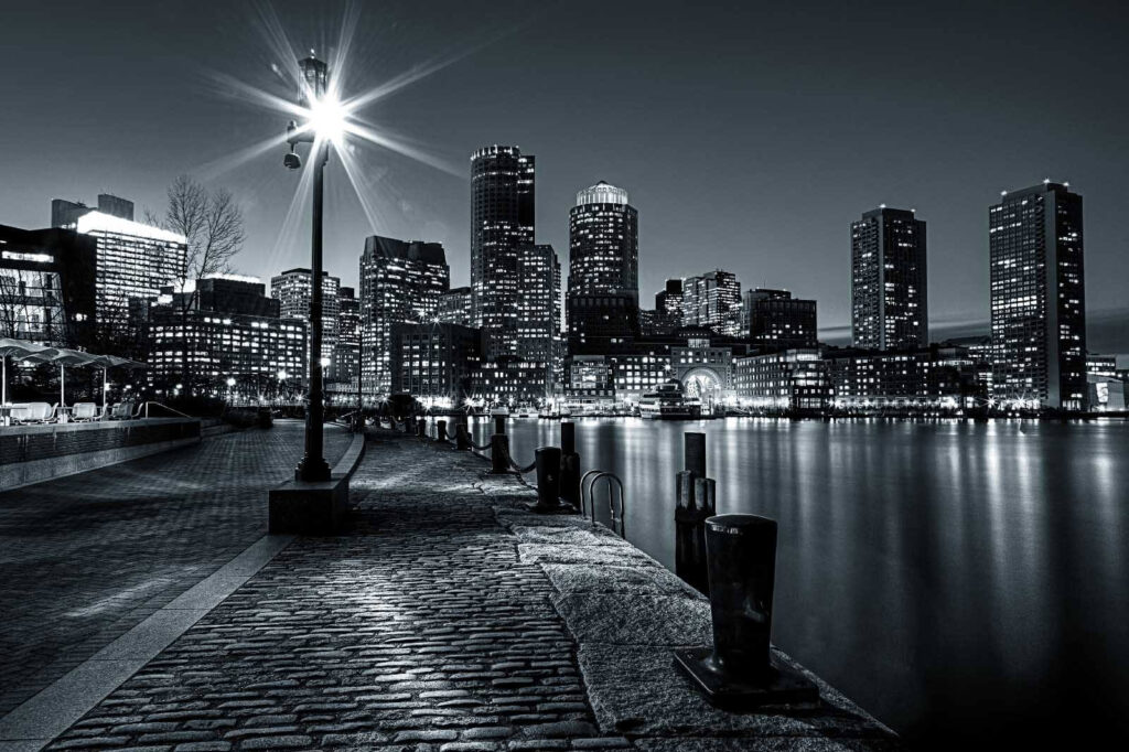 Muelle nocturno monocromo — diseño completo