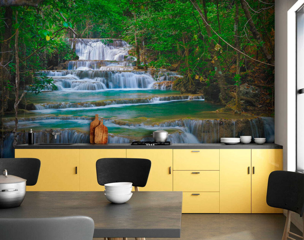Cascada escalonada del bosque — interior 10
