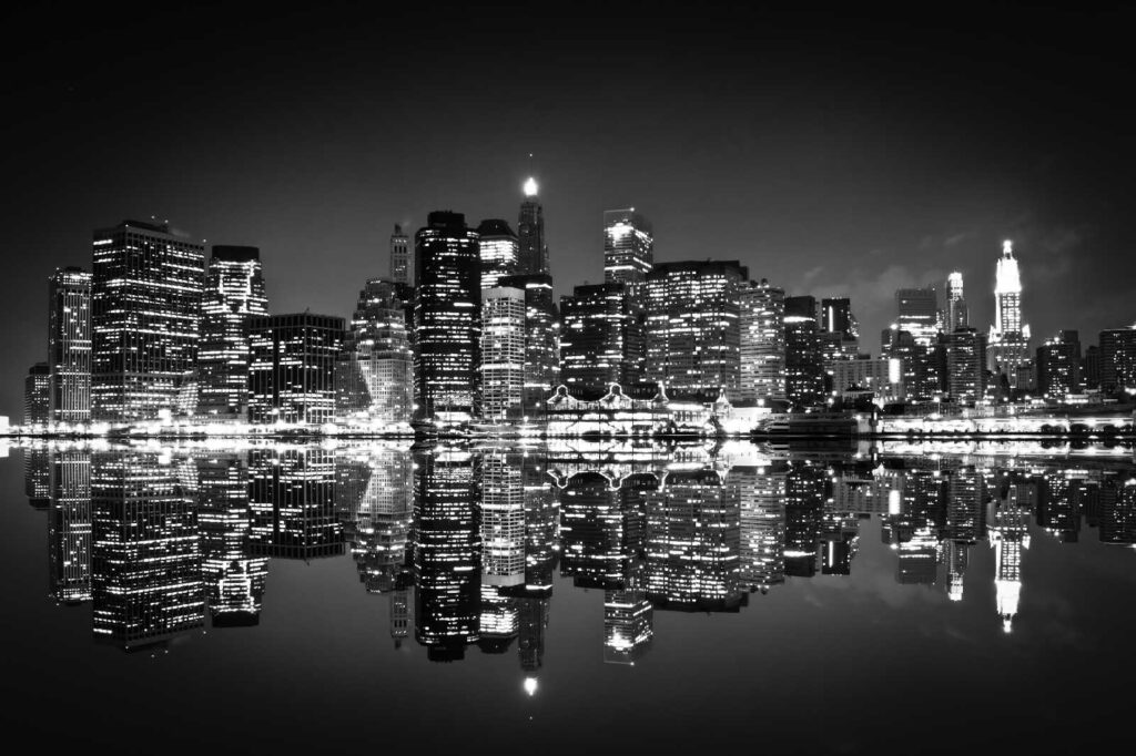 Reflejos urbanos monocromos — diseño completo