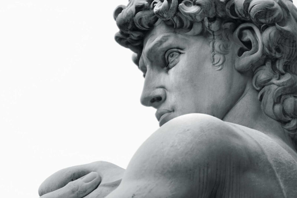 Escultura que mira atrás — diseño completo
