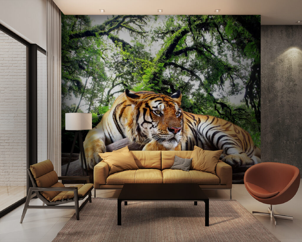 Tigre descansa entre ramas — interior 3