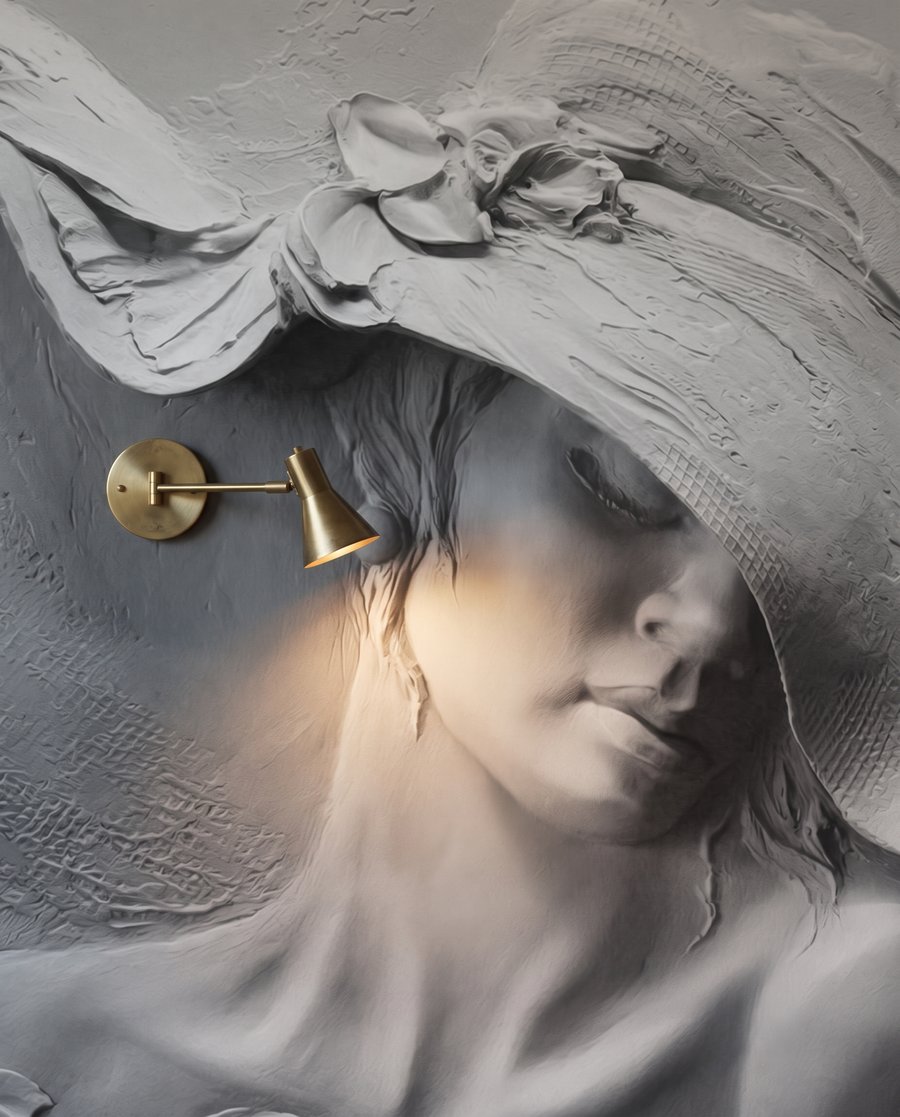 Mujer con sombrero ondulado — detalle