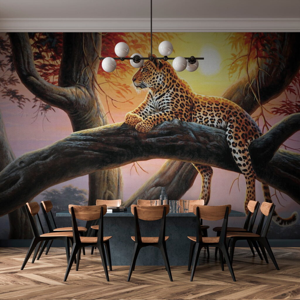 Felino manchado al atardecer — interior 9