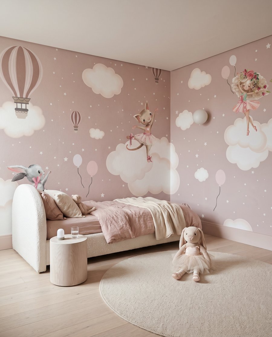 Animales sobre nubes rosas en un interior