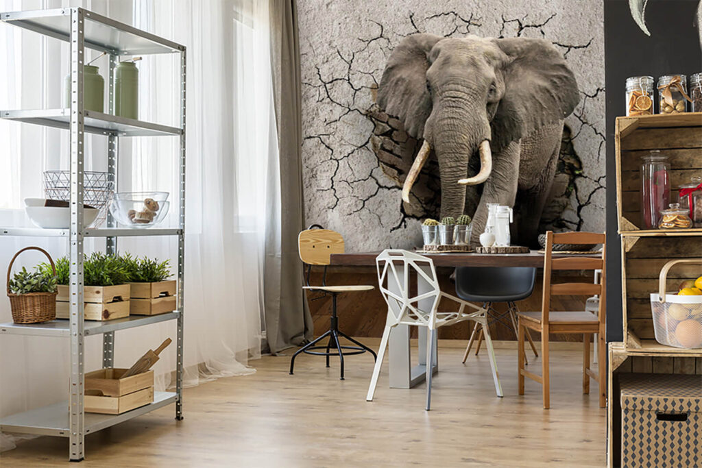 Elefante en muro agrietado — interior 5