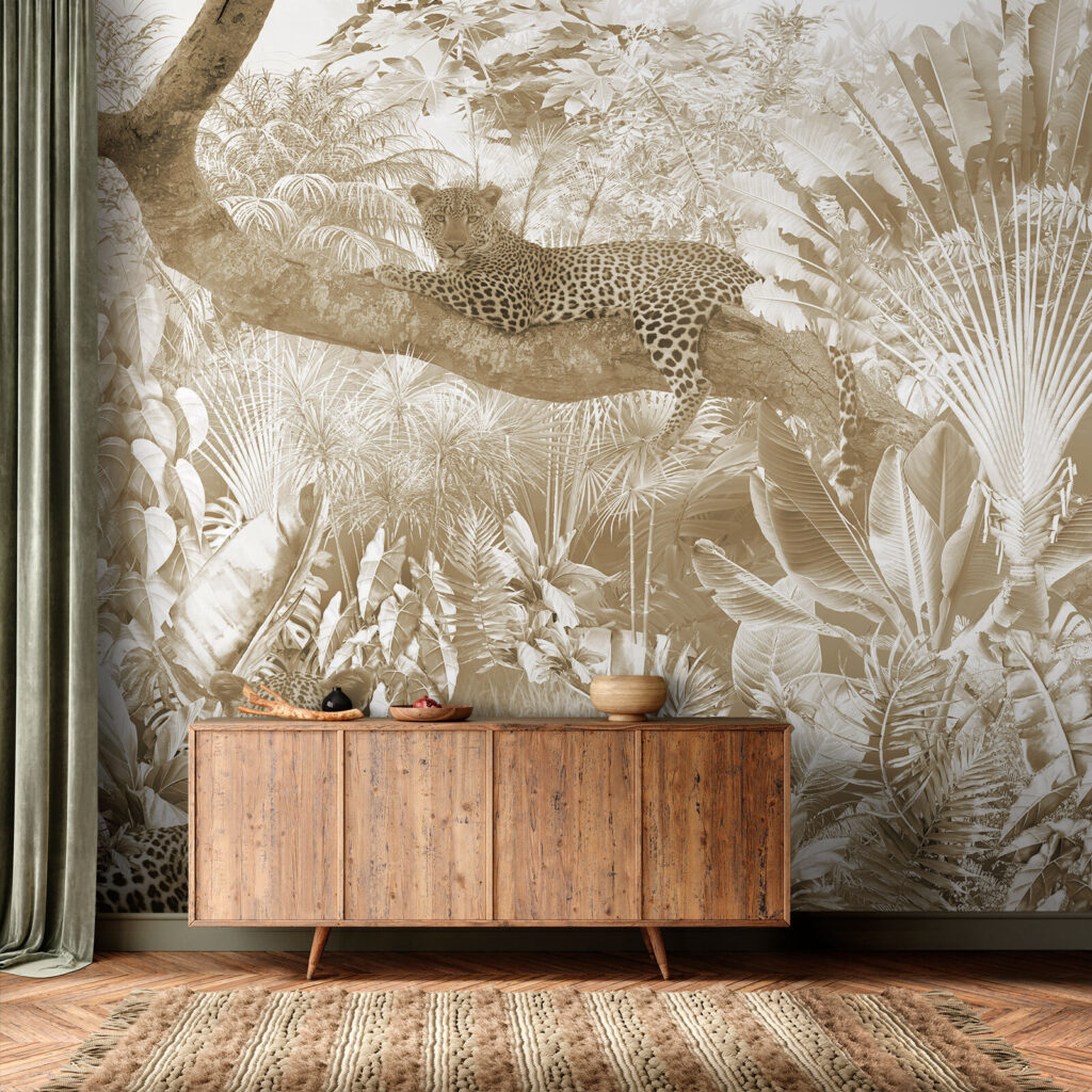 Leopardo caminando en beige — interior 2