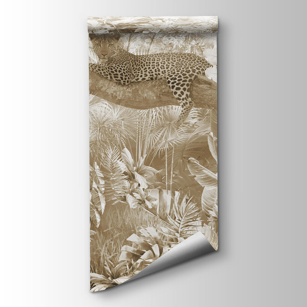 Leopardo caminando en beige — vista del producto