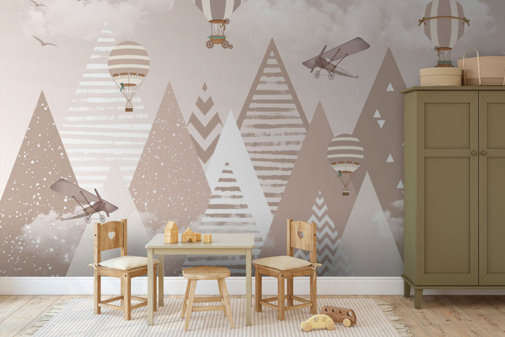 Globos sobre montañas rayadas — interior 1