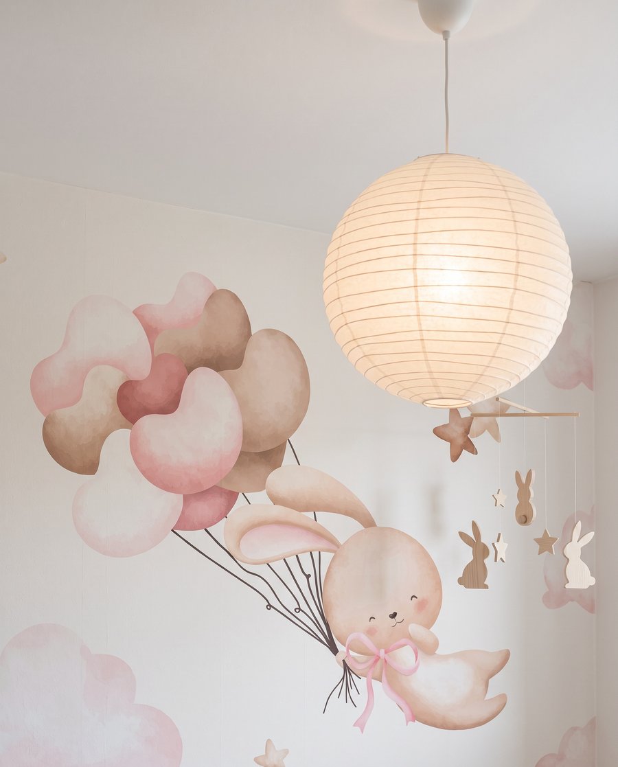 Conejitos sobre nubes rosas — interior 4