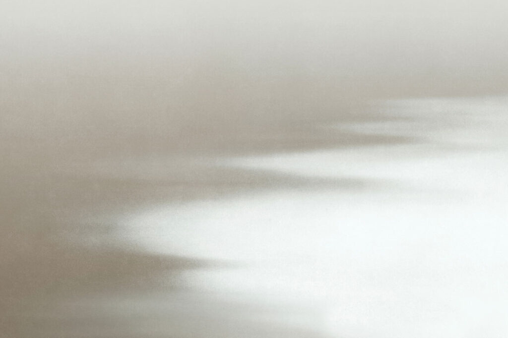 Oleaje gris tranquilo — diseño completo