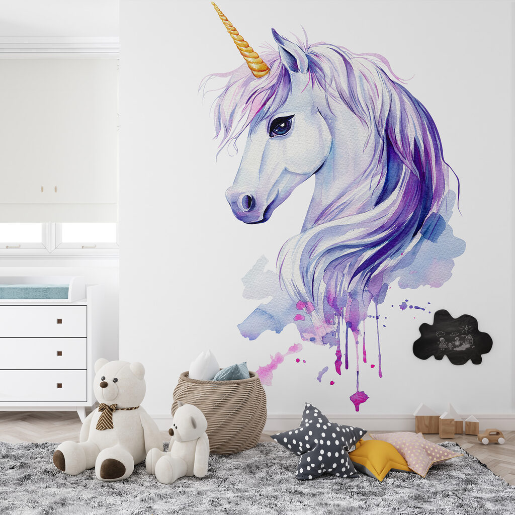 Unicornio en acuarela morada — interior 1