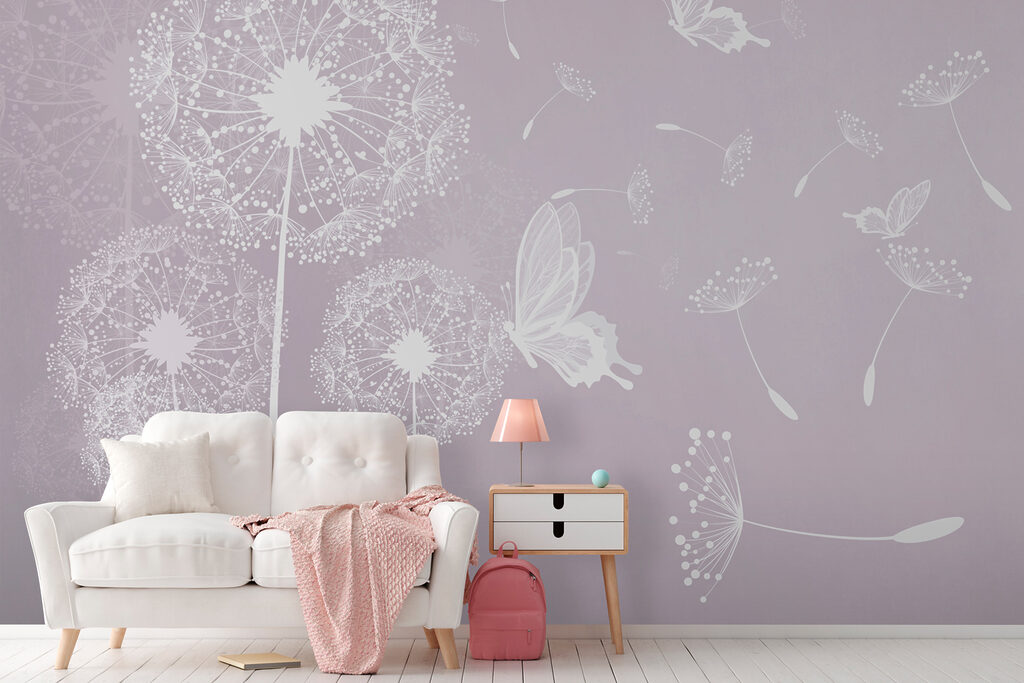 Mariposas y pelusas blancas en un interior