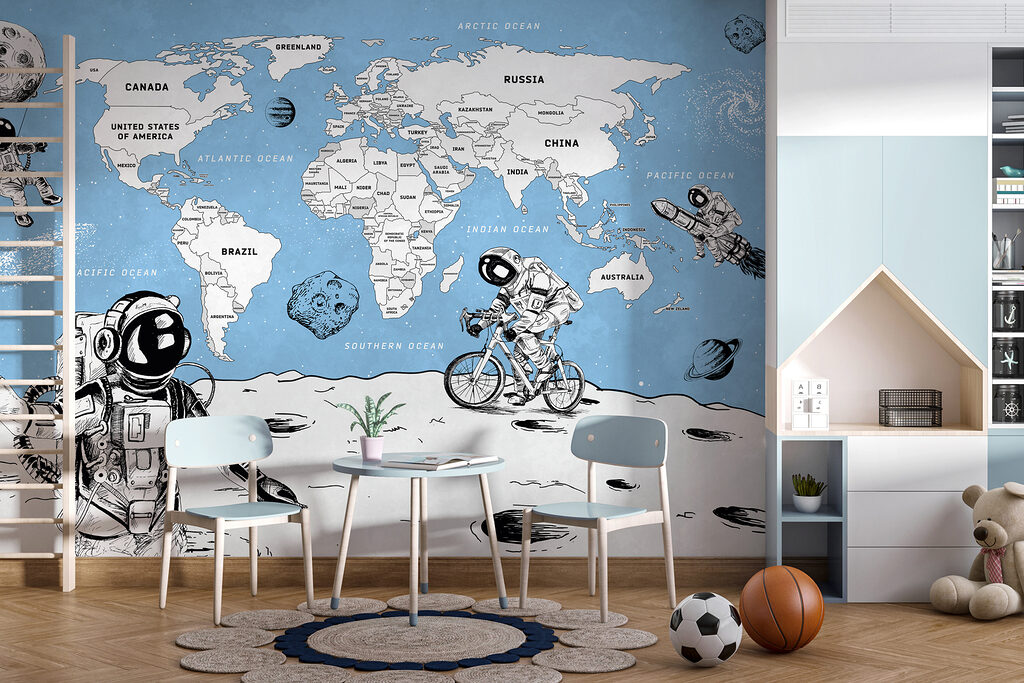 Astronautas ante un mapa — interior 1