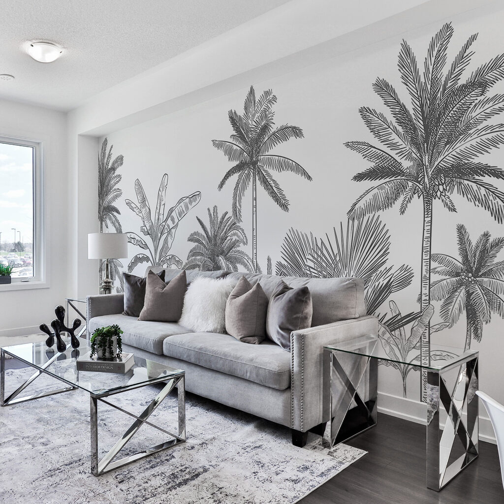 Palmeral en tinta negra — interior 2