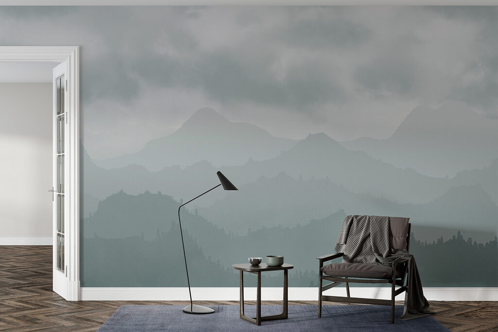 Montañas boscosas bajo nubes — interior 4