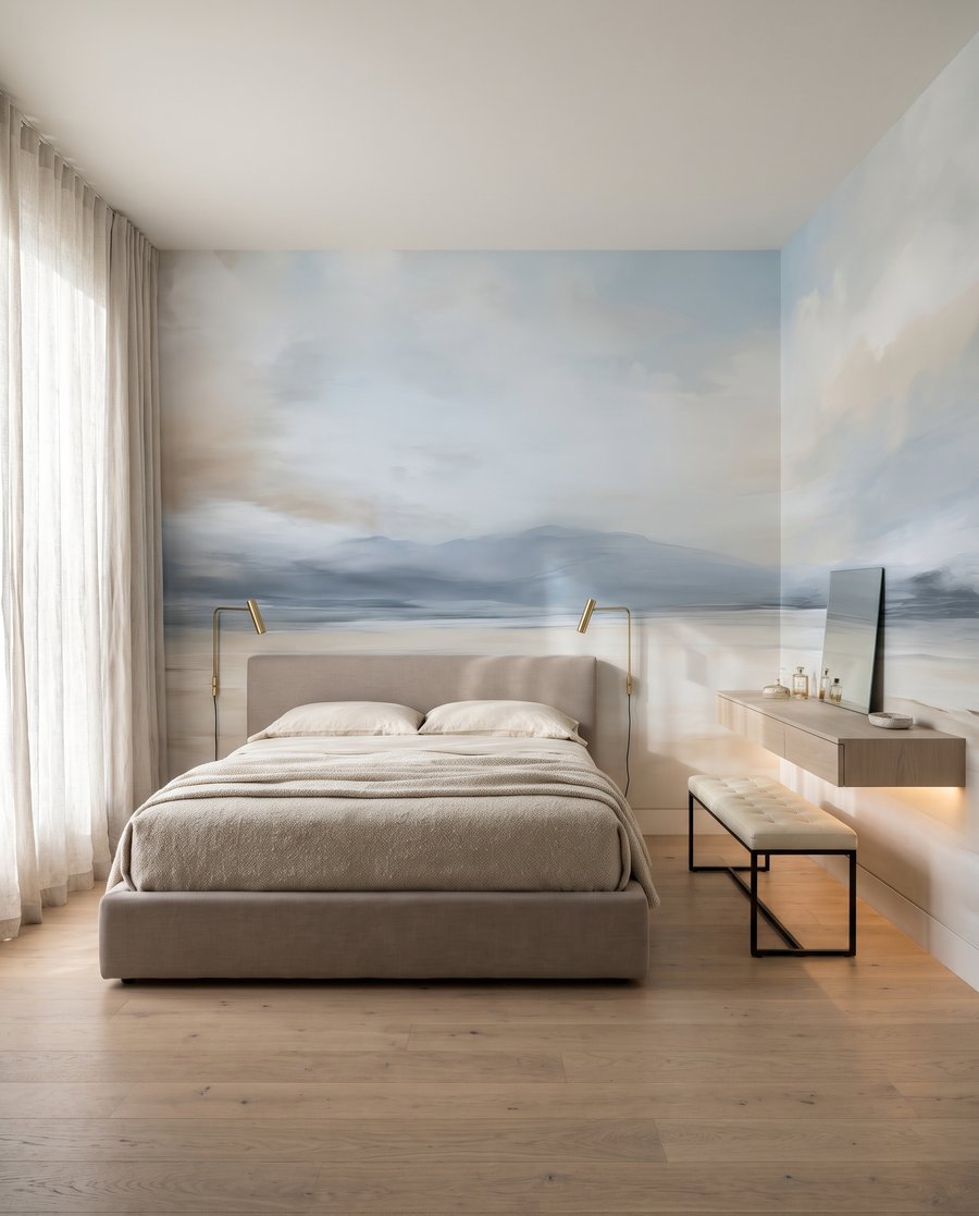Orilla serena bajo nubes en un interior