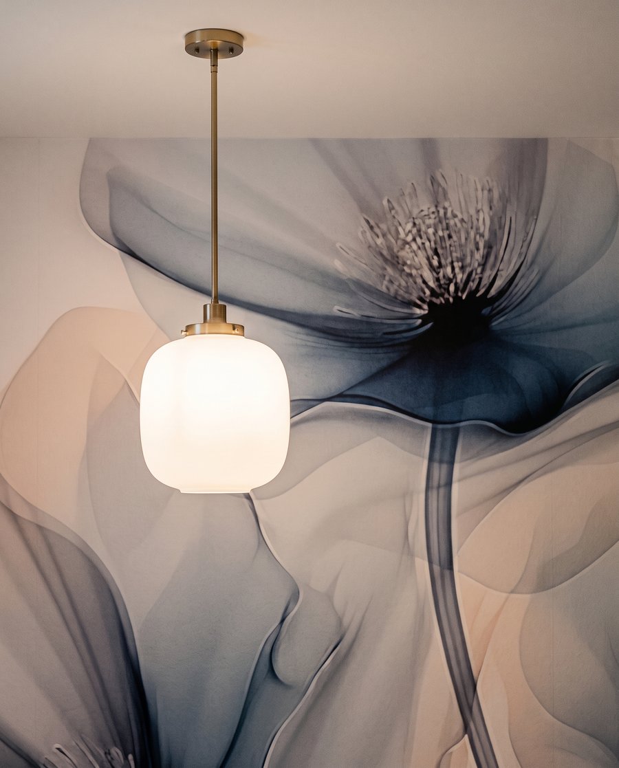 Flores transparentes sobre tallos — detalle