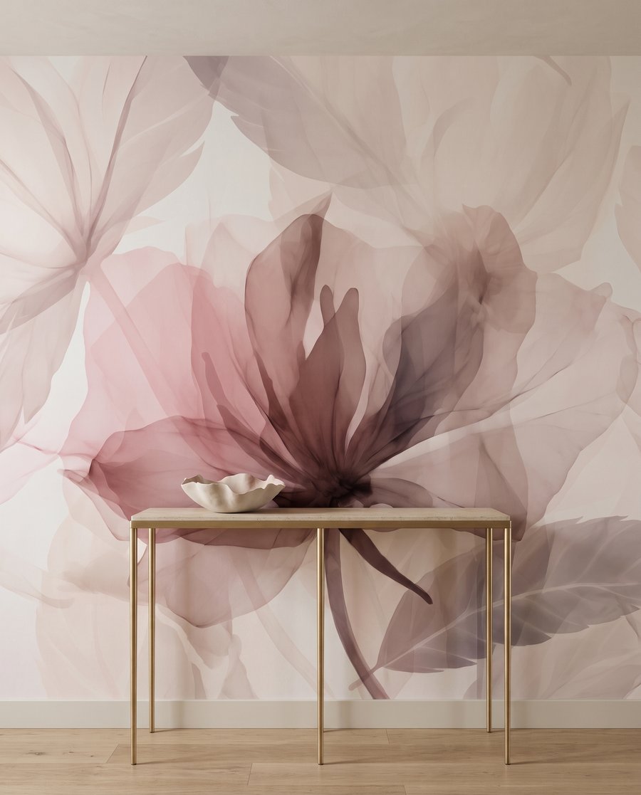 Flores en velos malva en un interior