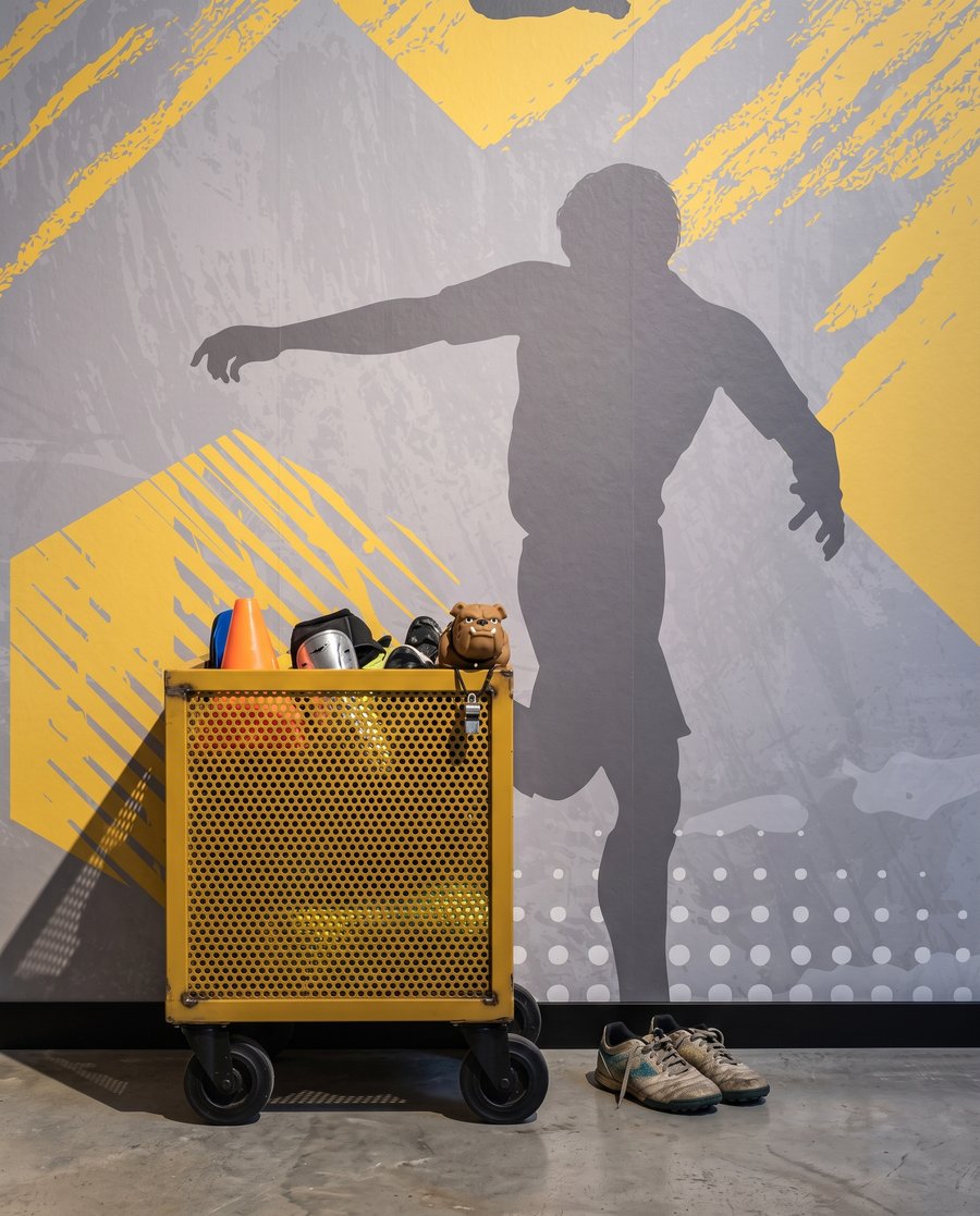Futbolistas en movimiento — interior 9