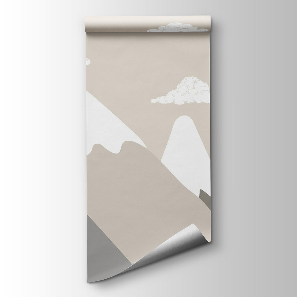 Montañas nevadas bajo nubes — vista del producto