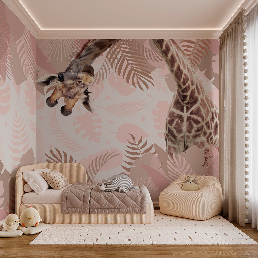 Jirafa entre hojas tropicales — interior 3