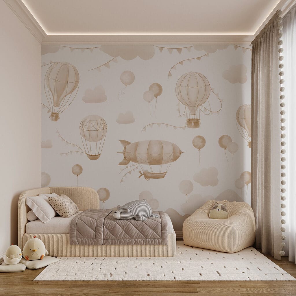 Globos sobre montañas en un interior