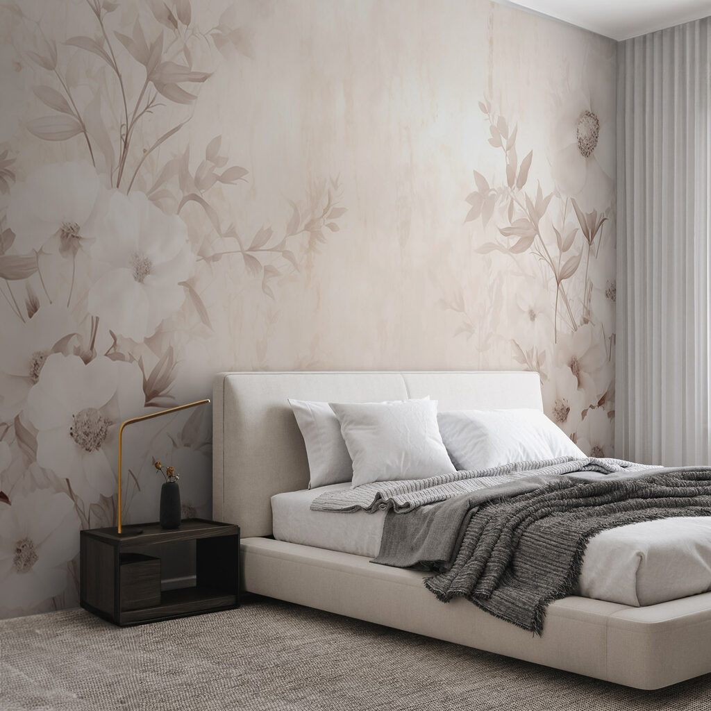 Borde floral rosa empolvado en un interior