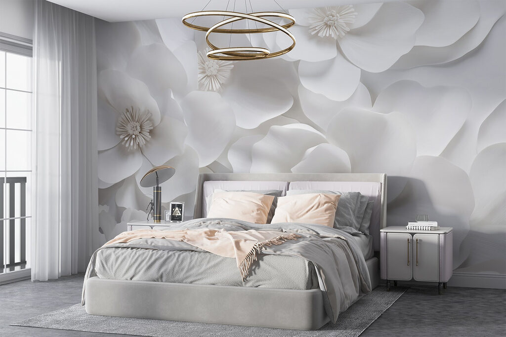 Flores blancas, sombras grises en un interior